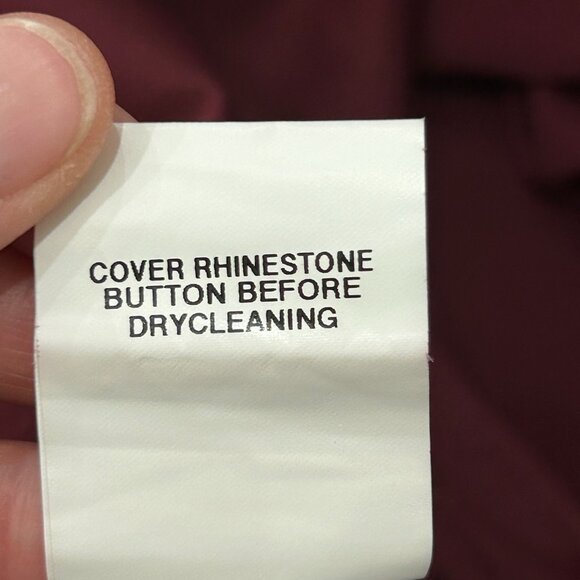 Donna Ricco Halter Dress Handkerchief Hem Burgundy Size 4 Elegant Evening Wear - Picture 8 of 10